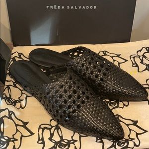 NIB Freda Salvador Haley Mule 9.5